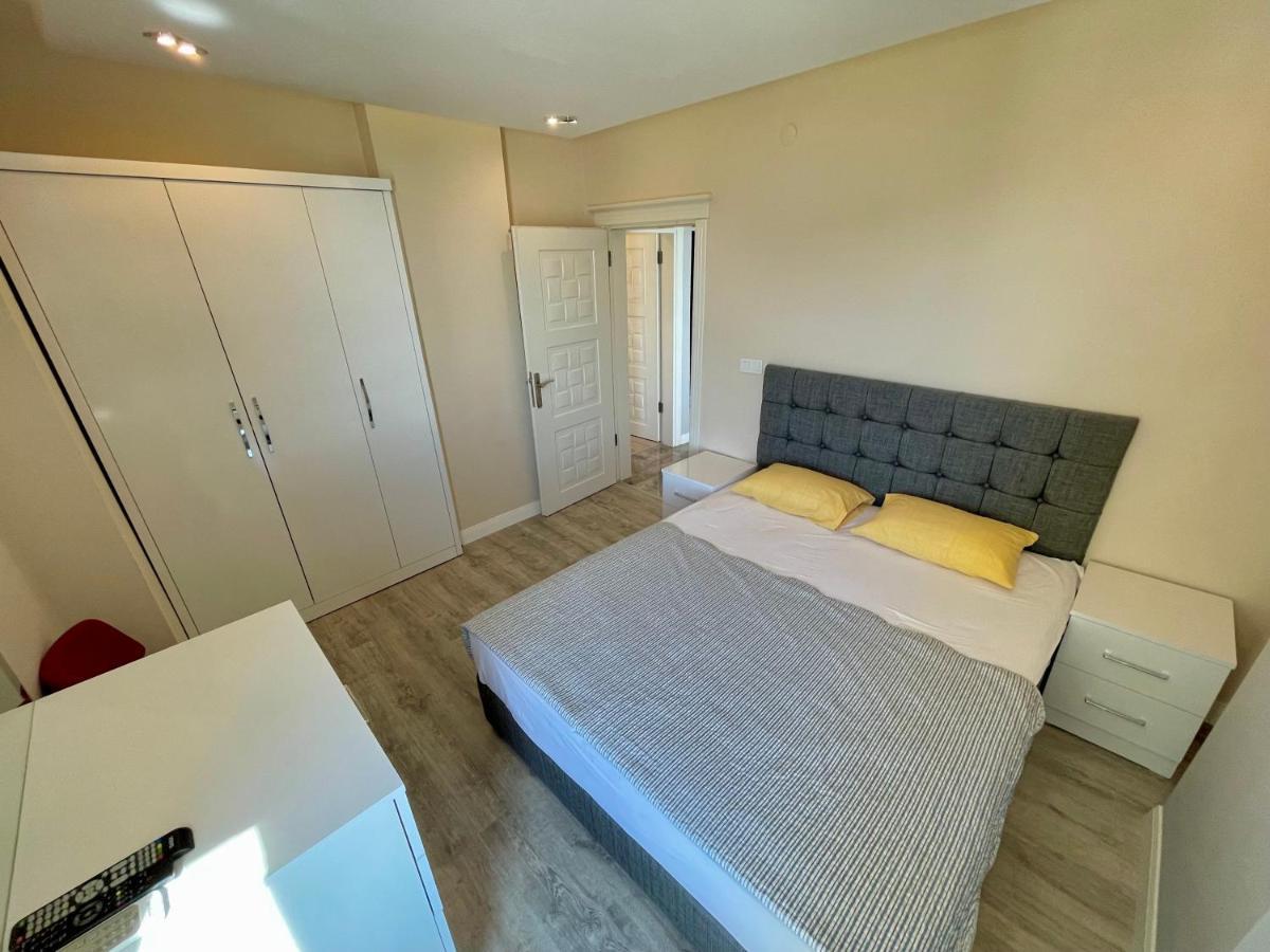 אלאניה Sa Apartments! Beachfront Apartment With Sea View & Pool מראה חיצוני תמונה
