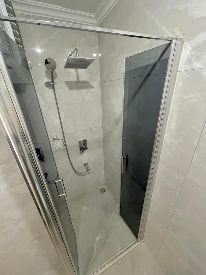 אלאניה Sa Apartments! Beachfront Apartment With Sea View & Pool מראה חיצוני תמונה