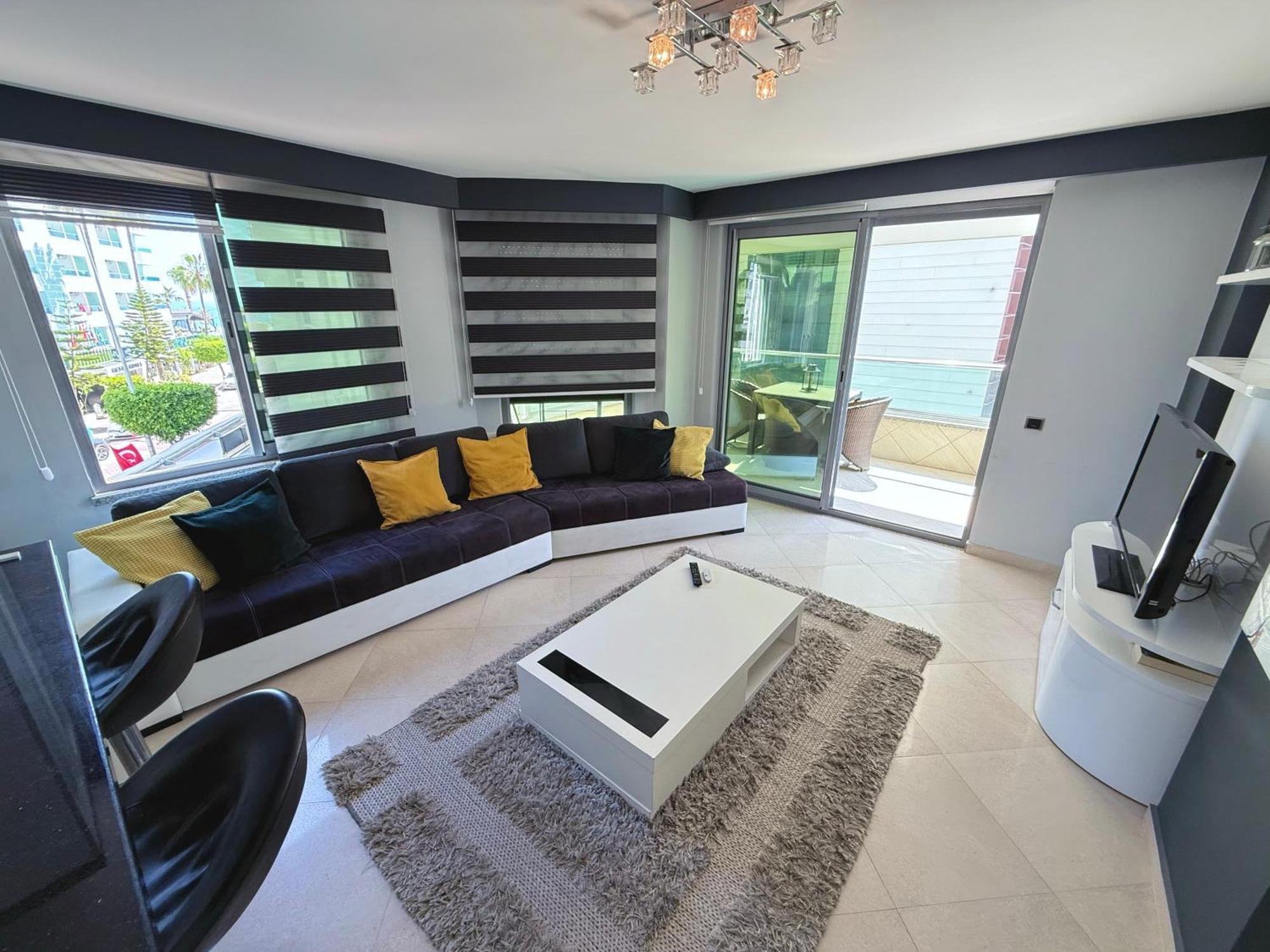 אלאניה Sa Apartments! Beachfront Apartment With Sea View & Pool חדר תמונה